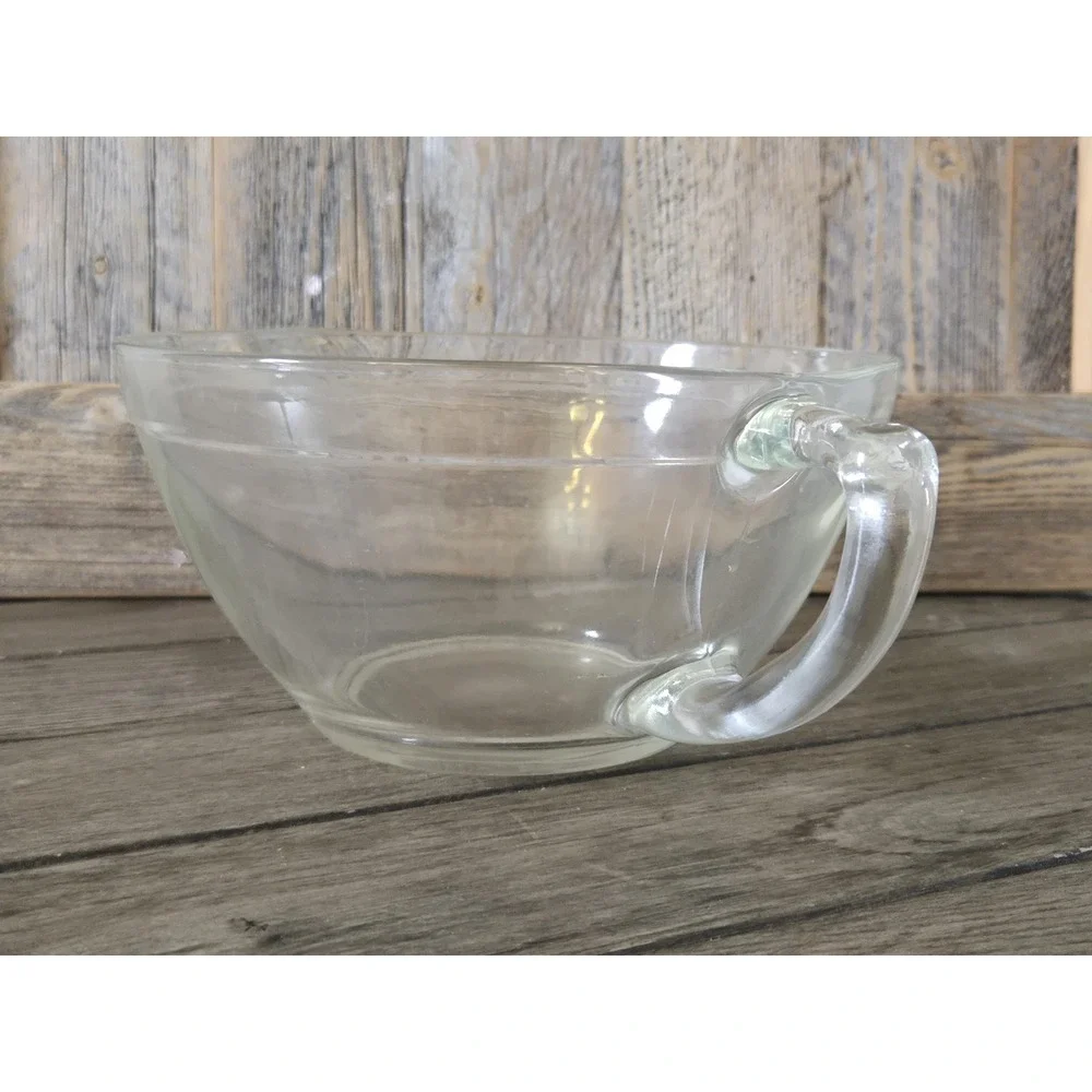 Vintage Clear Glass Batter Mixing Bowl W/Spout & Handle 7.5
